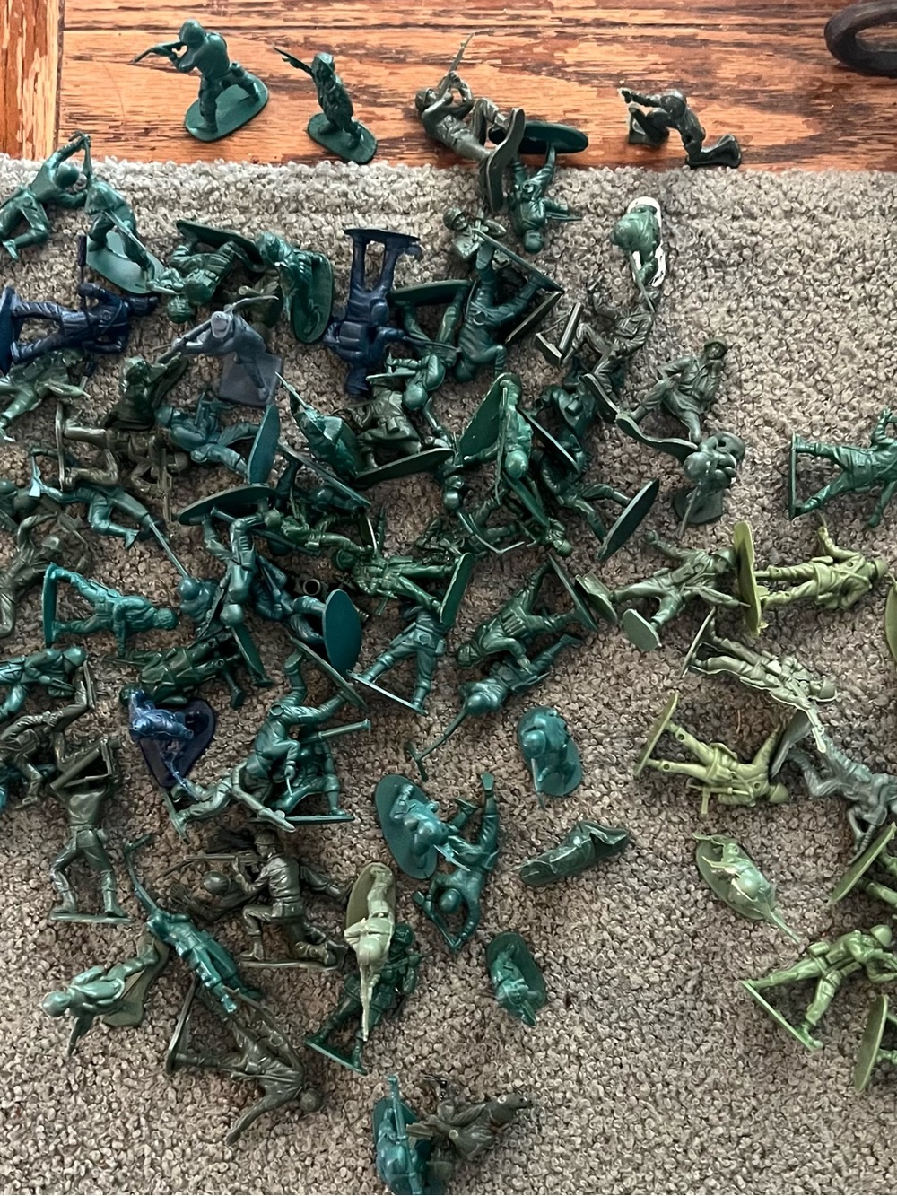 Vintage 60’s Mixed Green Plastic Army Military Lot about 80 2”